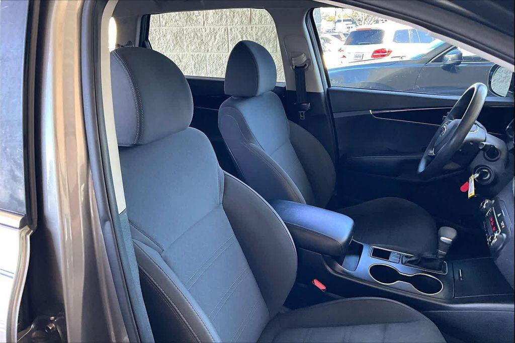 used 2019 Kia Sorento car, priced at $13,400
