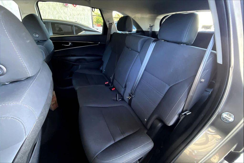 used 2019 Kia Sorento car, priced at $13,400