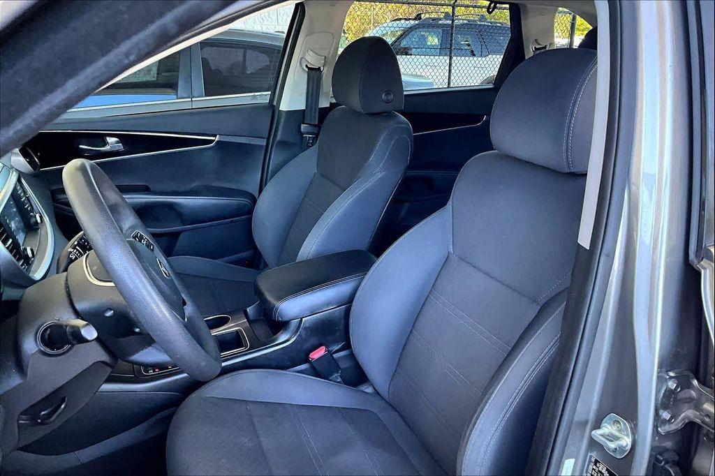 used 2019 Kia Sorento car, priced at $13,400