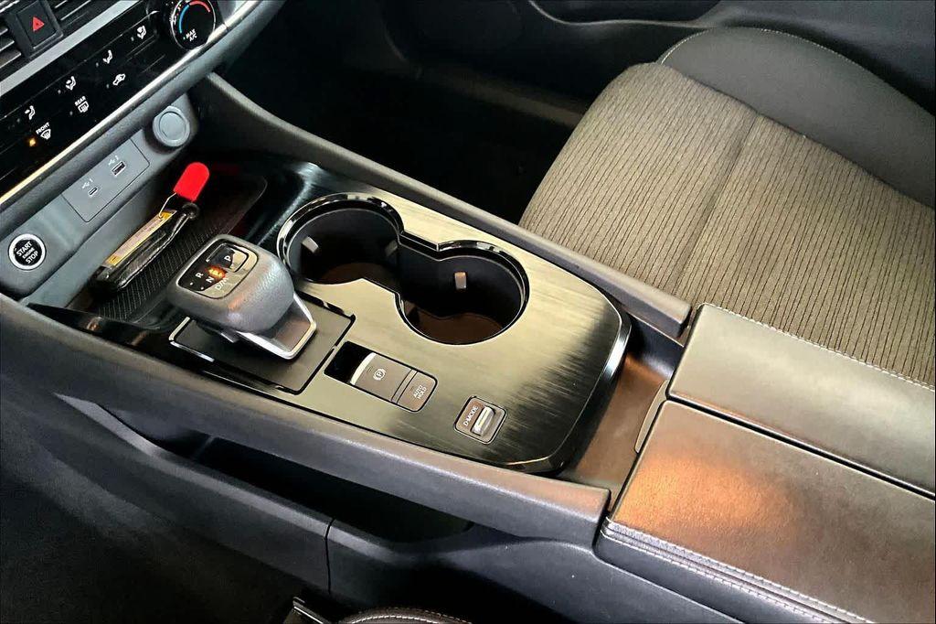 used 2021 Nissan Rogue car, priced at $18,900