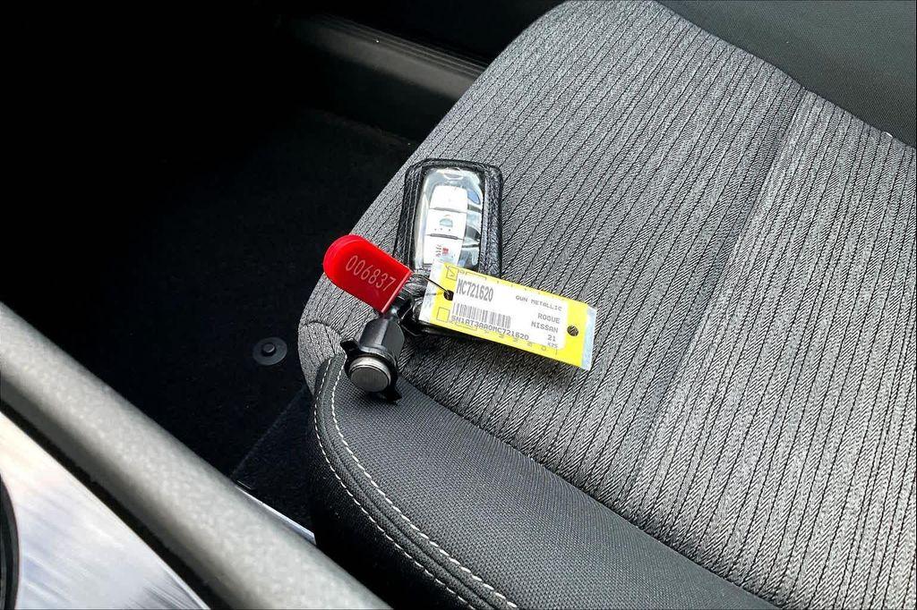 used 2021 Nissan Rogue car, priced at $18,900