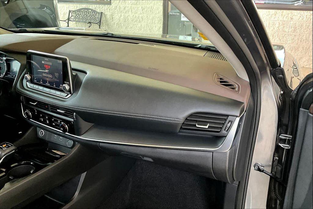 used 2021 Nissan Rogue car, priced at $18,900