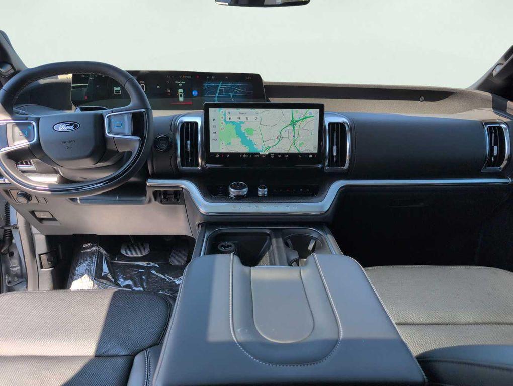new 2025 Ford Expedition car, priced at $79,219