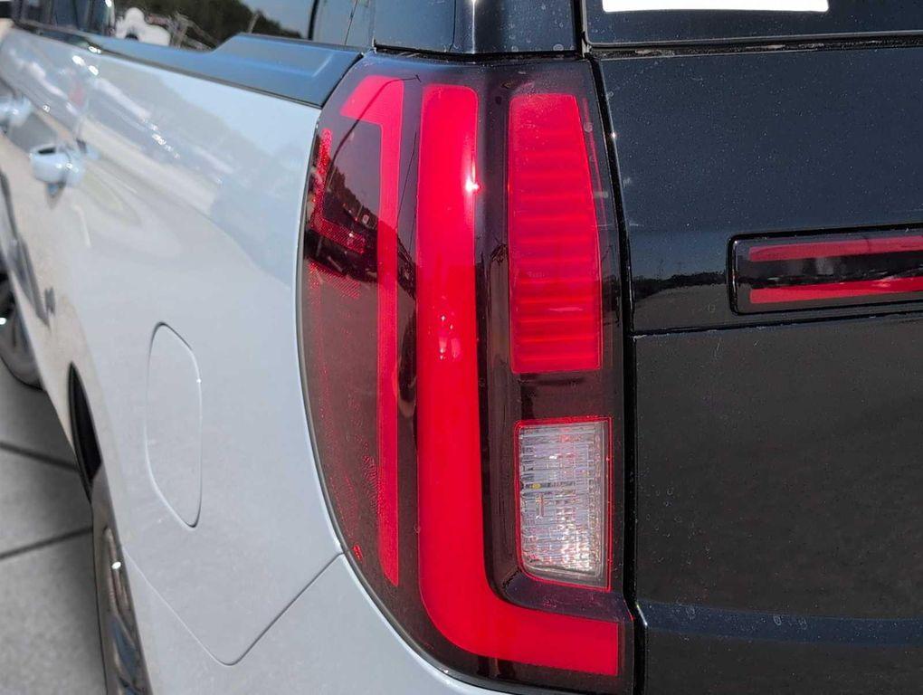 new 2025 Ford Expedition car, priced at $79,219