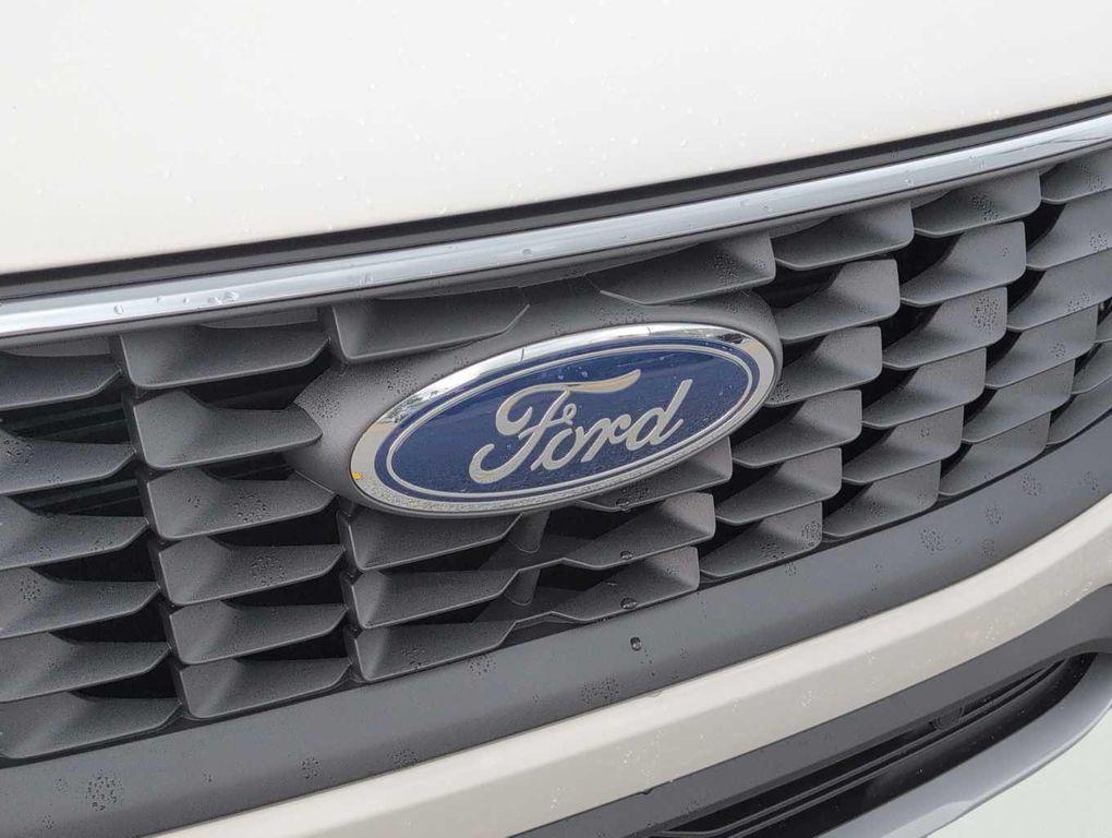 new 2025 Ford Escape PHEV car, priced at $40,385