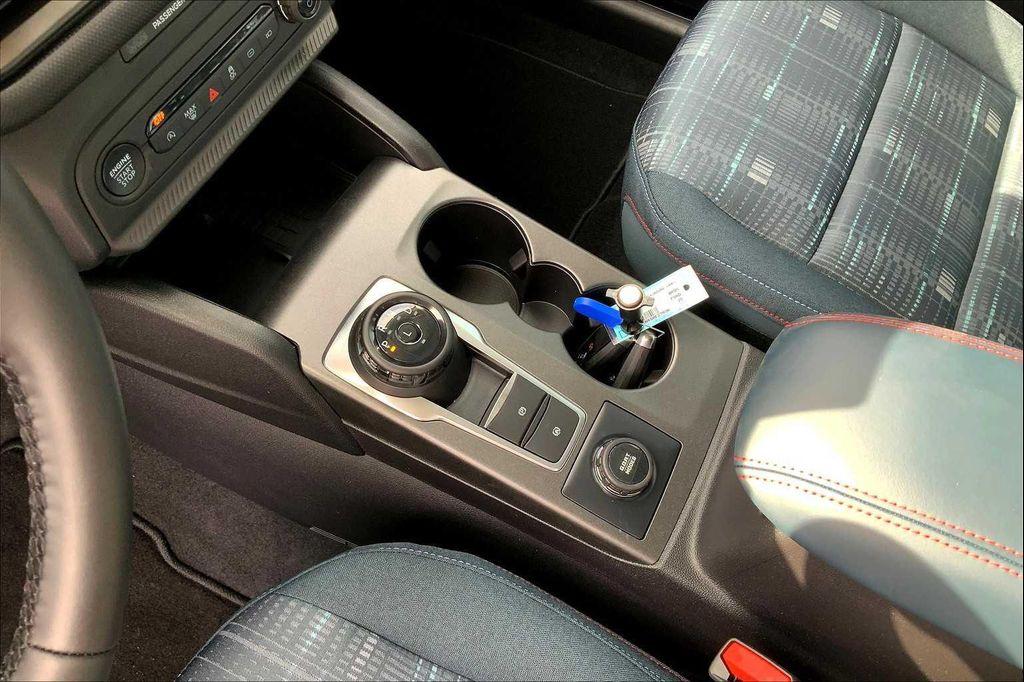 new 2025 Ford Bronco Sport car, priced at $39,675