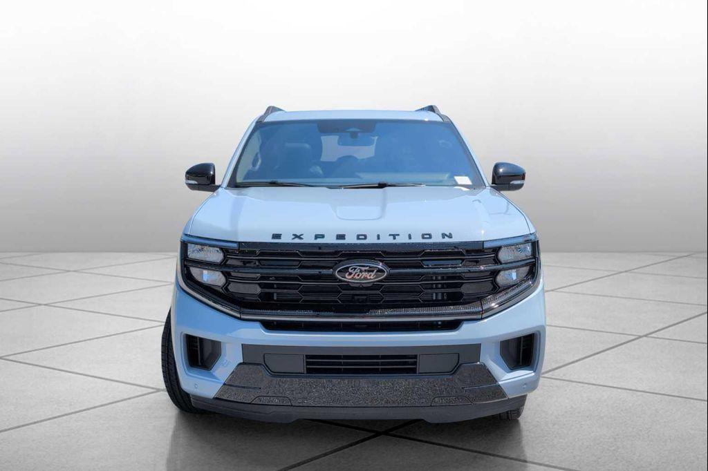 new 2025 Ford Expedition car, priced at $81,781