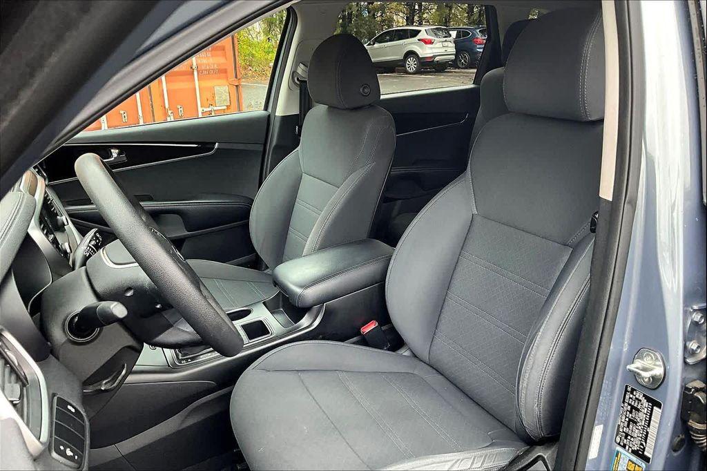 used 2020 Kia Sorento car, priced at $11,000