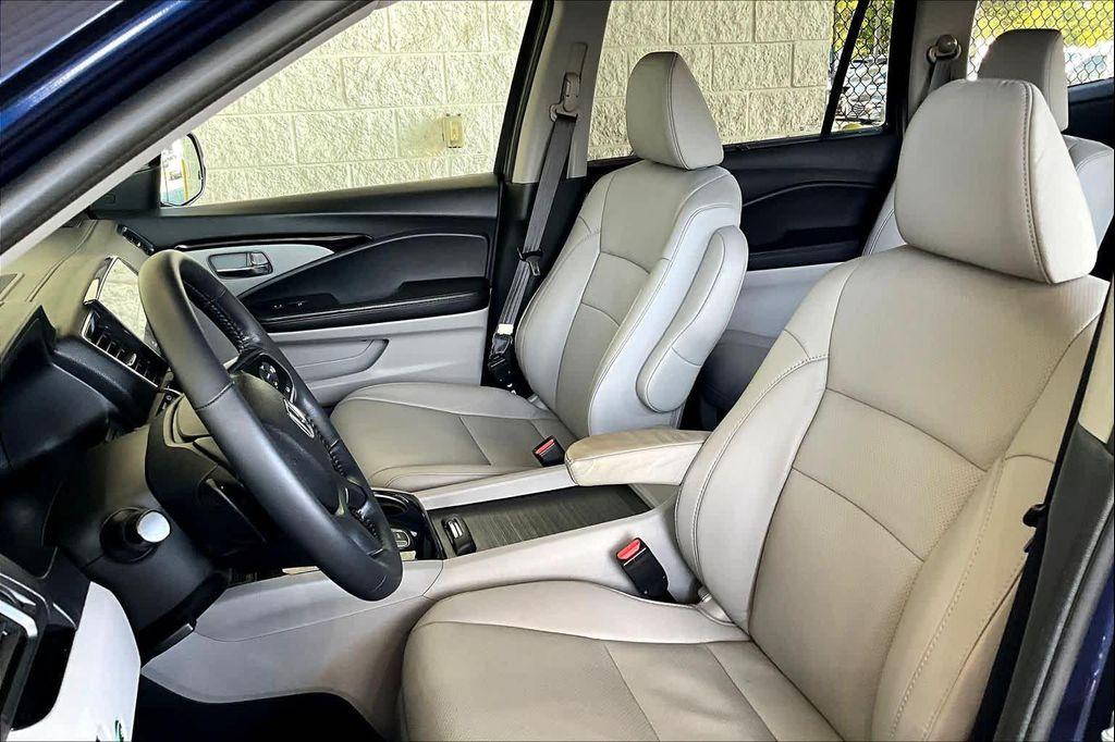 used 2022 Honda Pilot car, priced at $37,450