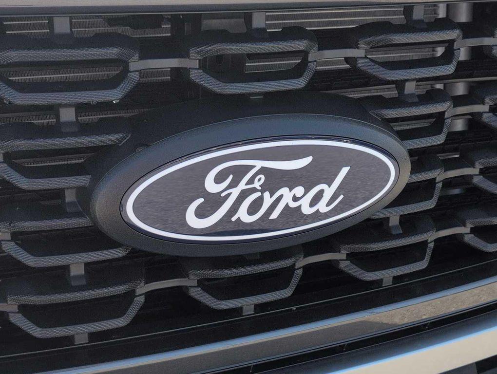 new 2025 Ford F-150 car, priced at $41,934