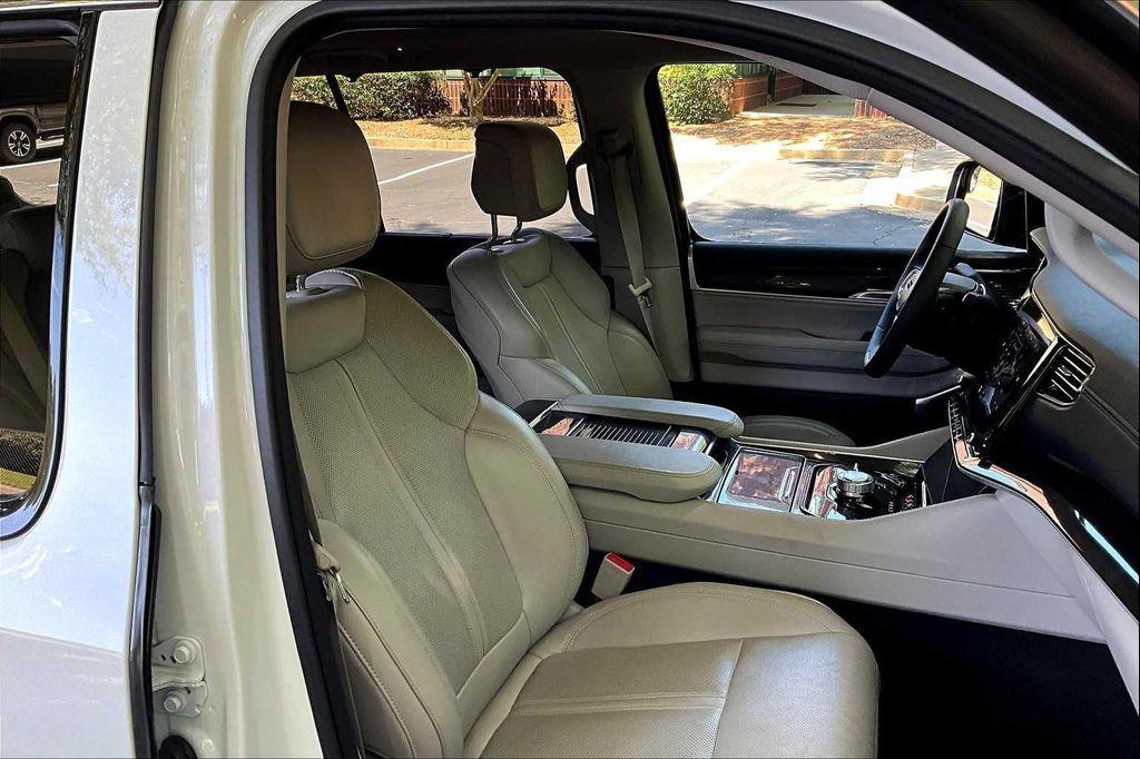 used 2024 Jeep Wagoneer car, priced at $48,400