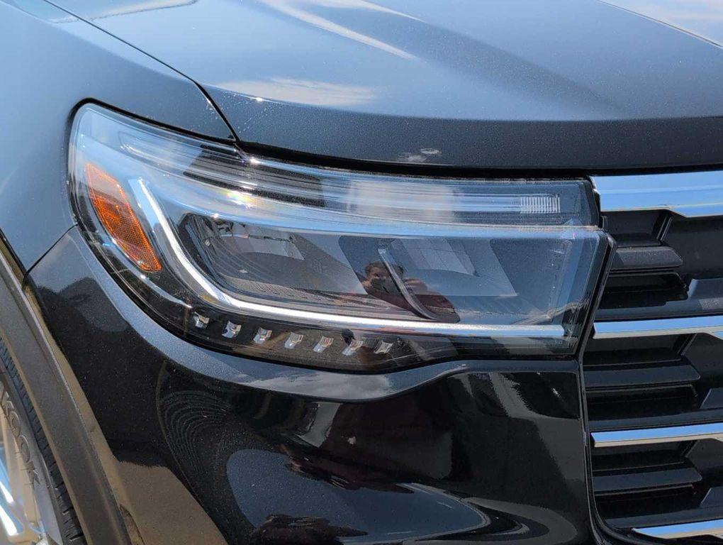 new 2025 Ford Explorer car, priced at $42,898