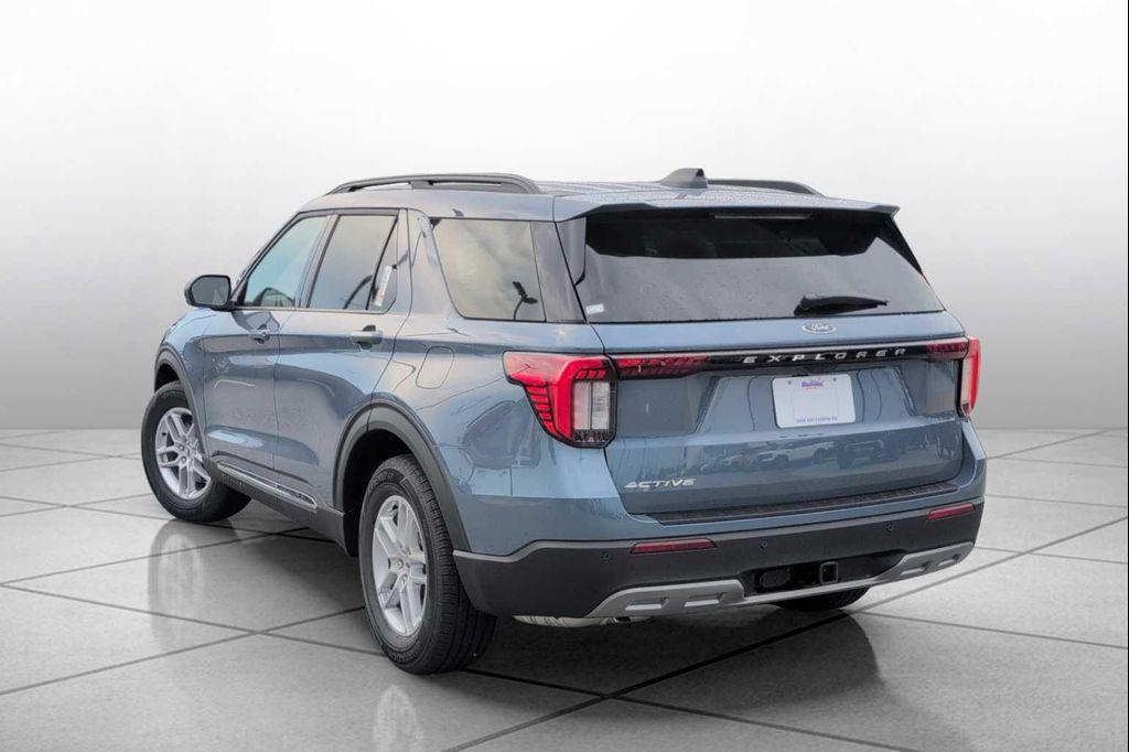 new 2025 Ford Explorer car, priced at $44,416