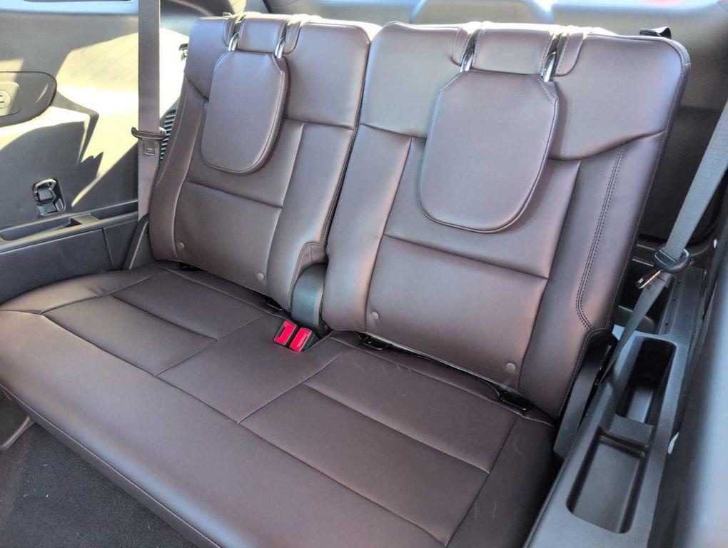 new 2025 Ford Explorer car, priced at $52,748