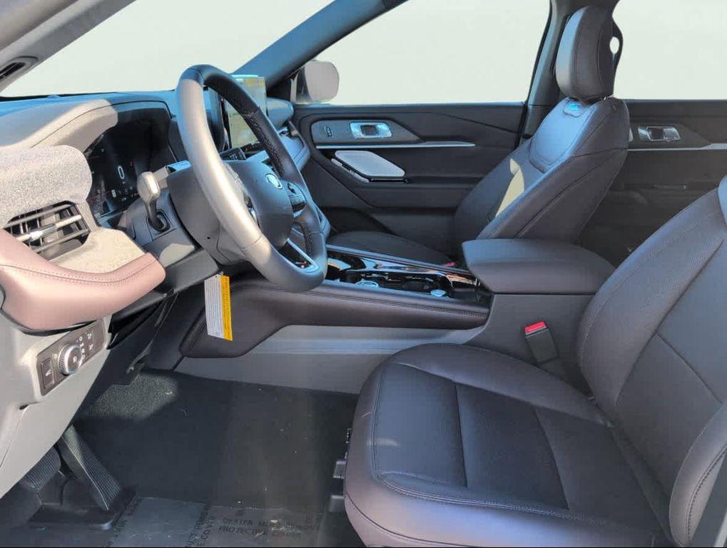 new 2025 Ford Explorer car, priced at $52,748