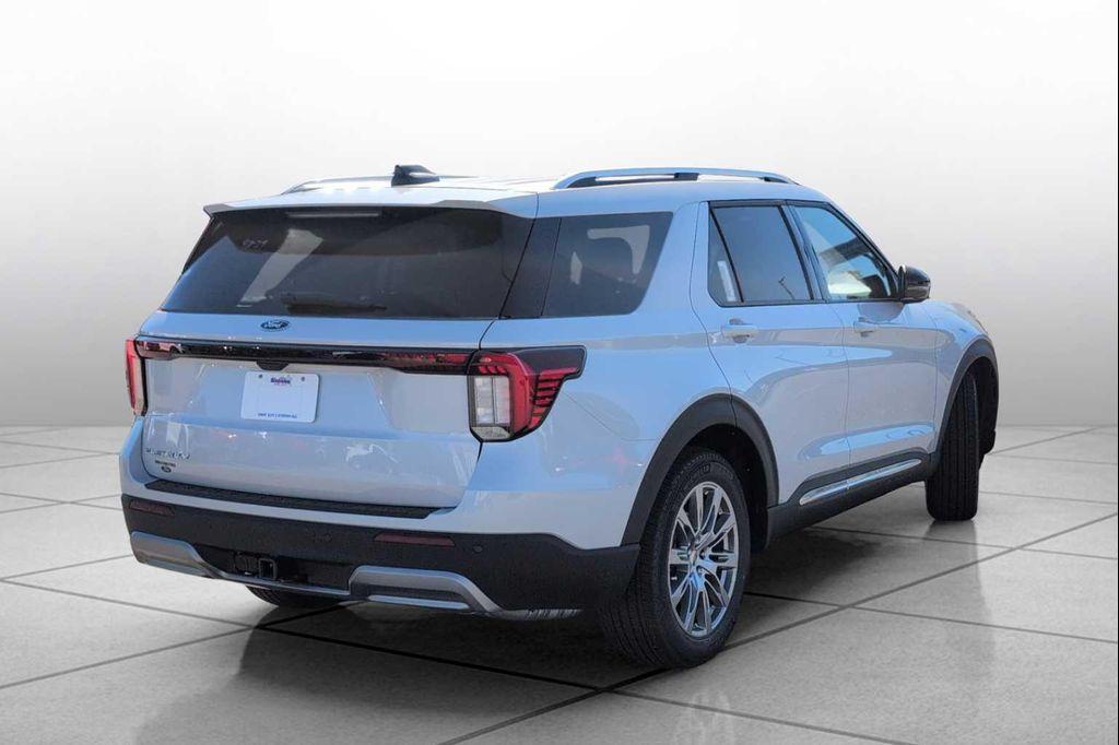 new 2025 Ford Explorer car, priced at $52,748