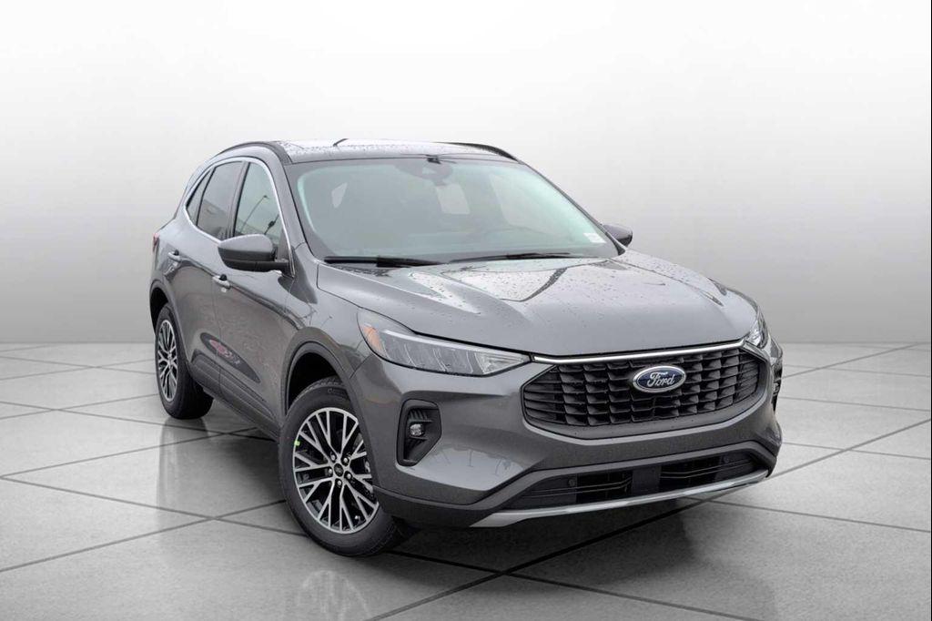 new 2025 Ford Escape PHEV car, priced at $41,185