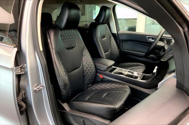 used 2024 Ford Edge car, priced at $33,054