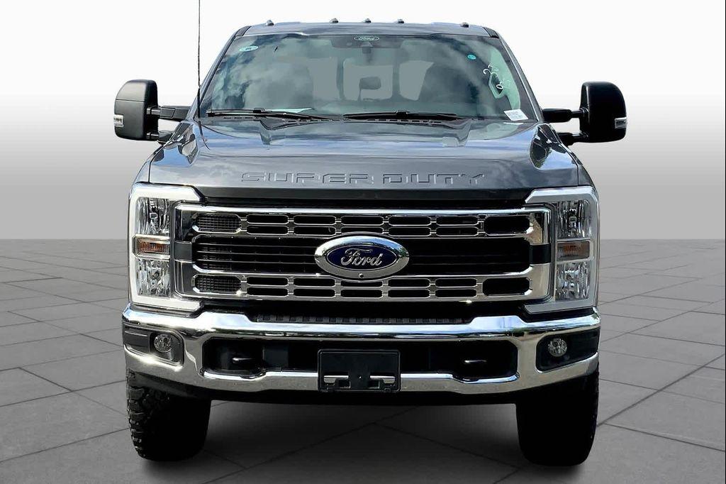 new 2025 Ford F-250 car, priced at $65,560
