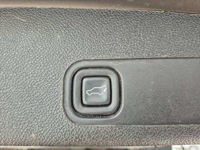 used 2011 GMC Yukon XL car, priced at $5,750