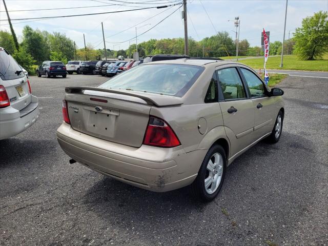 used 2007 Ford Focus car, priced at $4,995