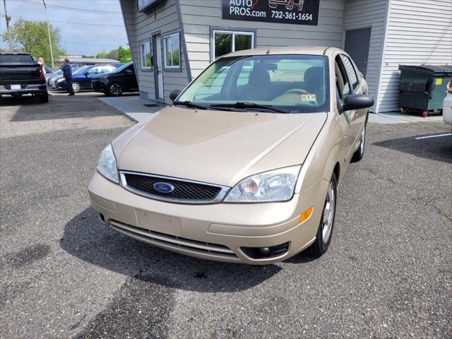 used 2007 Ford Focus car, priced at $4,995