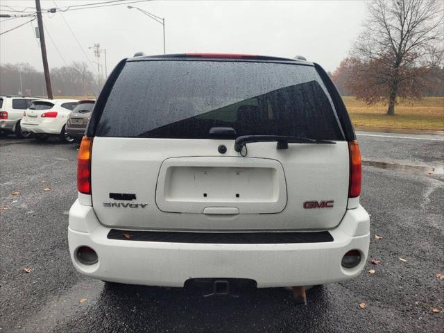 used 2008 GMC Envoy car, priced at $4,995