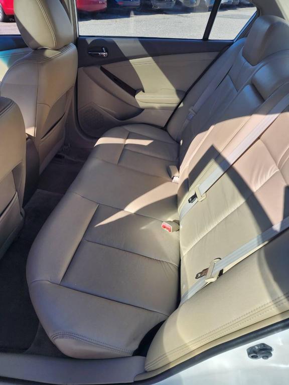 used 2009 Nissan Altima car, priced at $1,500