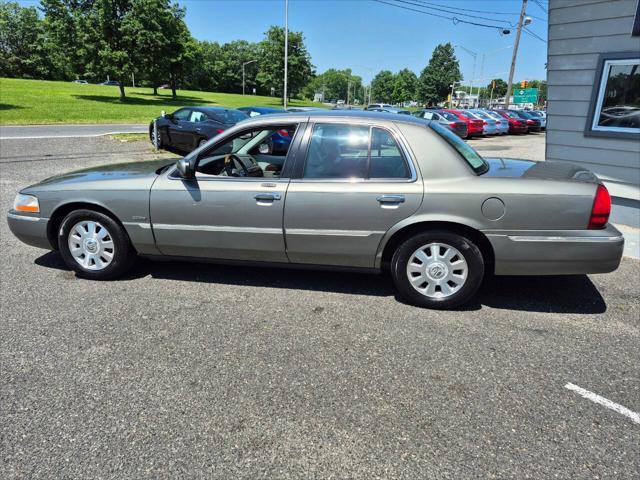 used 2003 Mercury Grand Marquis car, priced at $2,995