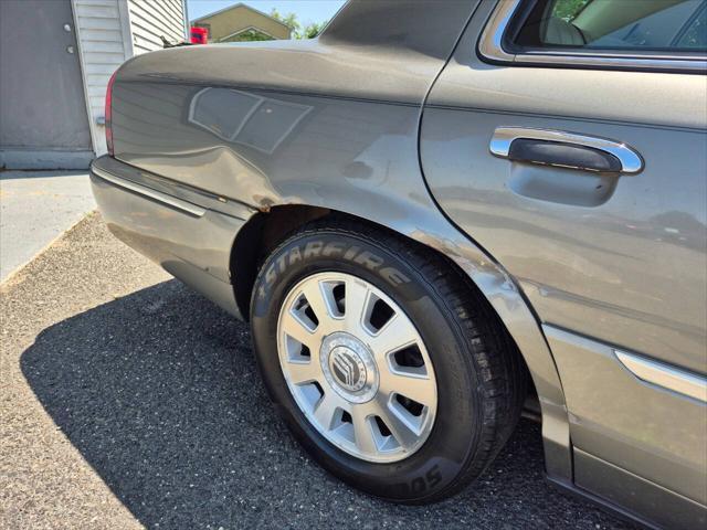 used 2003 Mercury Grand Marquis car, priced at $2,995
