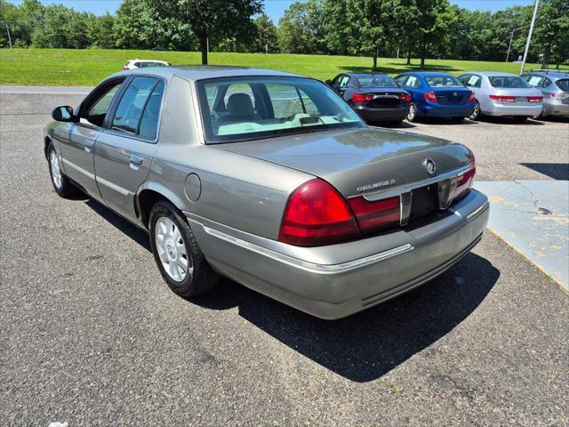 used 2003 Mercury Grand Marquis car, priced at $2,995