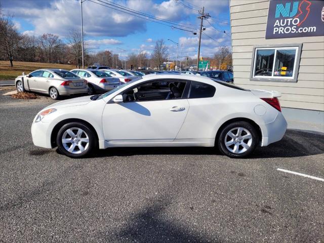 used 2009 Nissan Altima car, priced at $5,495