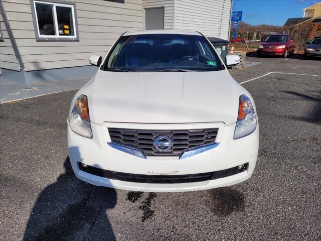 used 2009 Nissan Altima car, priced at $5,495