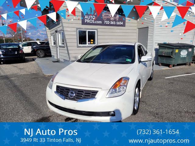 used 2009 Nissan Altima car, priced at $5,495