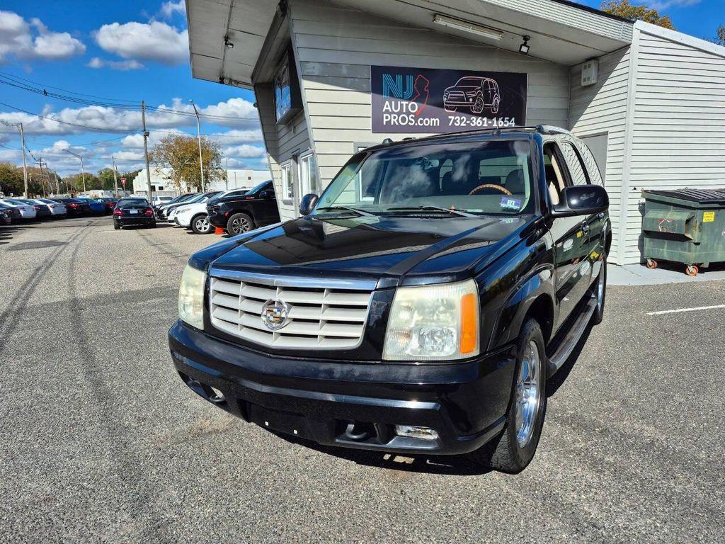 used 2004 Cadillac Escalade car, priced at $4,995