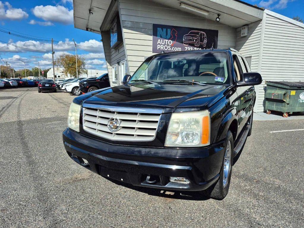 used 2004 Cadillac Escalade car, priced at $4,995