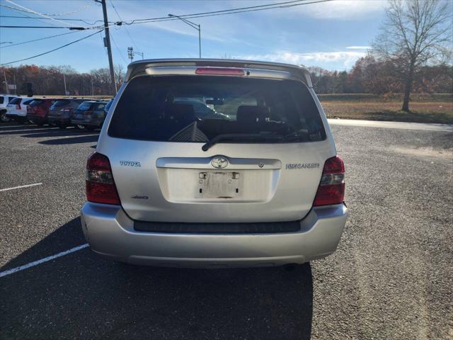 used 2007 Toyota Highlander car, priced at $6,995