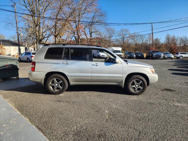 used 2007 Toyota Highlander car, priced at $6,995