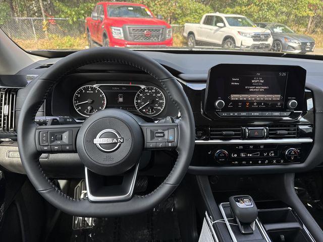 new 2025 Nissan Pathfinder car, priced at $39,375