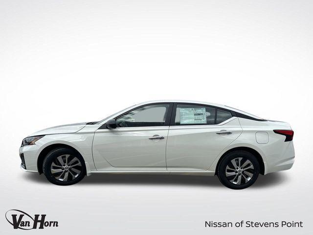 new 2025 Nissan Altima car, priced at $26,082