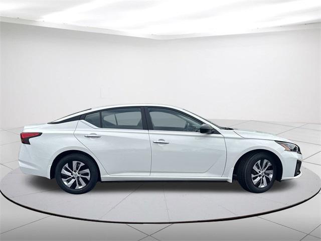 new 2025 Nissan Altima car, priced at $27,750