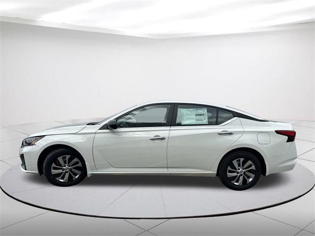 new 2025 Nissan Altima car, priced at $27,750