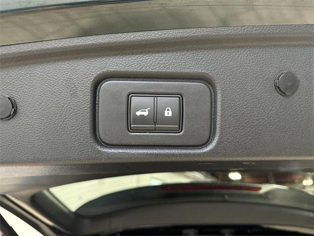 used 2022 Nissan Pathfinder car, priced at $31,372