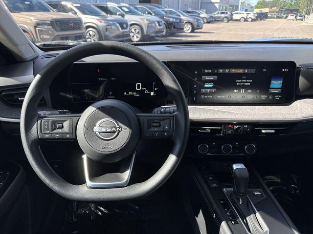 new 2025 Nissan Kicks car, priced at $25,987