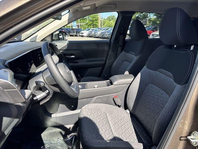 new 2025 Nissan Kicks car, priced at $25,987