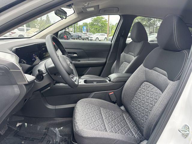 new 2025 Nissan Kicks car, priced at $26,586