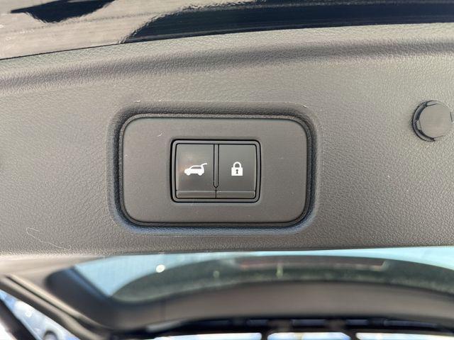 used 2022 Nissan Pathfinder car, priced at $34,217