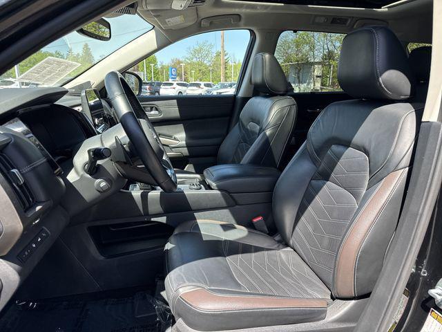 used 2022 Nissan Pathfinder car, priced at $34,217