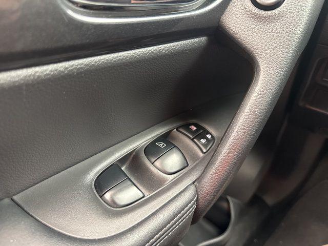 used 2019 Nissan Rogue car, priced at $16,726