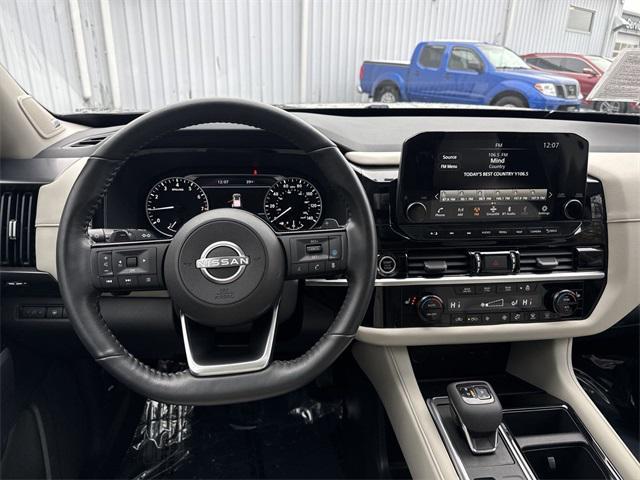 used 2022 Nissan Pathfinder car, priced at $33,043